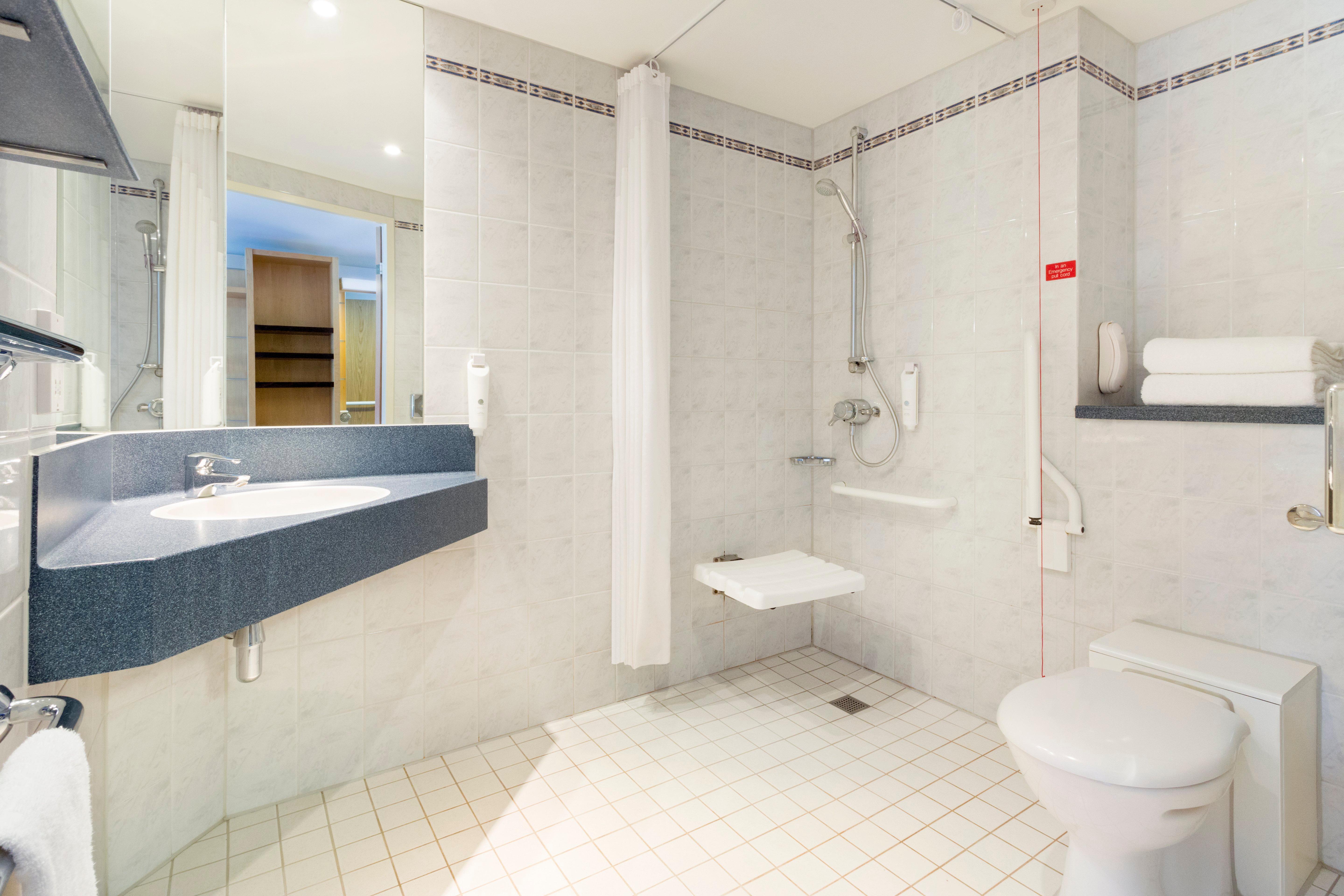 Holiday Inn Express Park Royal By Ihg Londres Exterior foto