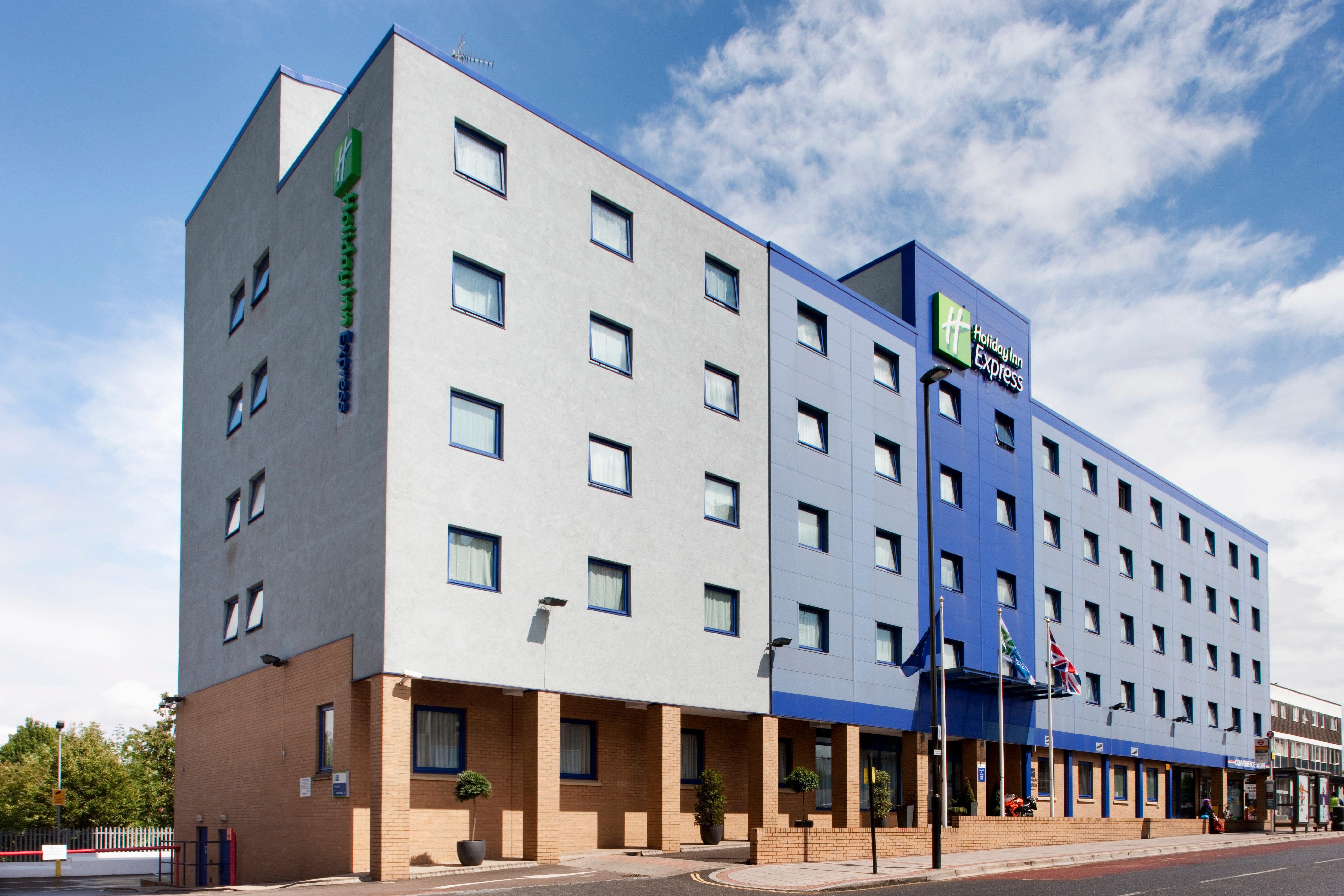 Holiday Inn Express Park Royal By Ihg Londres Exterior foto