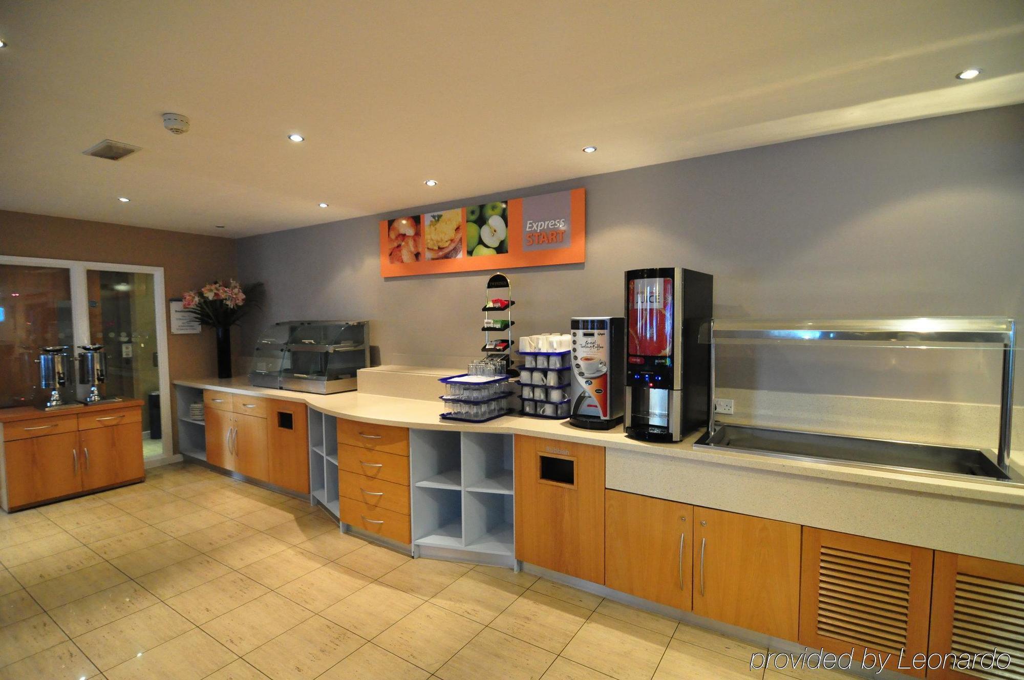 Holiday Inn Express Park Royal By Ihg Londres Restaurante foto
