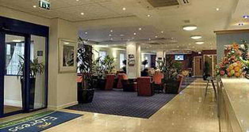 Holiday Inn Express Park Royal By Ihg Londres Exterior foto